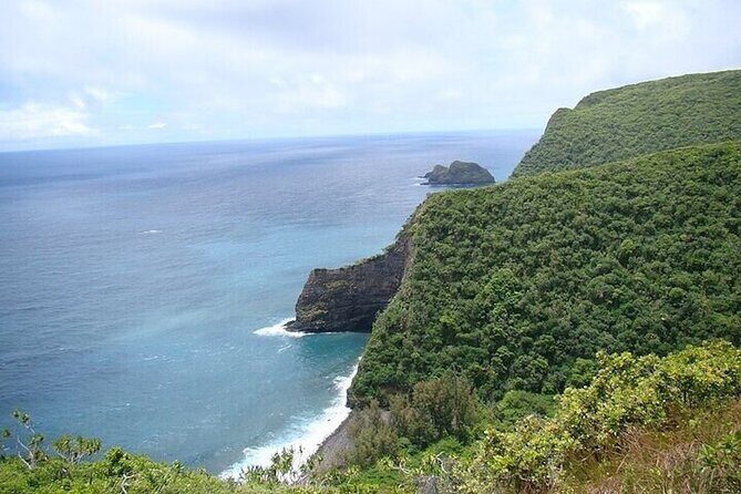 Private Customizable Oahu Grand Circle Island Tour from Waikiki - Diamond Head and Halona Blowhole: Classic Views, Quick Stops