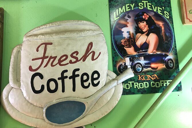 Private Pearl Harbor & North Shore tour (Se habla Español) - The shave ice finale in Haleiwa