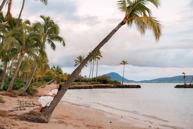 Private Professional Vacation Photoshoot in Honolulu - Honolulu Photos, But With a Plan (Not Just Random Stopping)