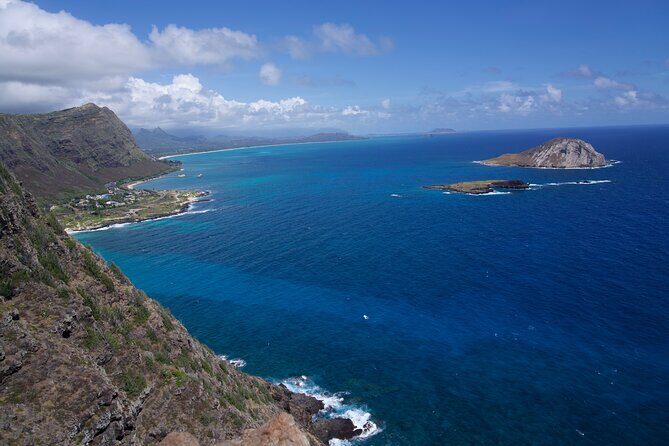 Private Tour Oahu - up to 6 passengers - Customizable - How the Day Starts in Waikiki: Kalakaua Ave and Kapiolani Park