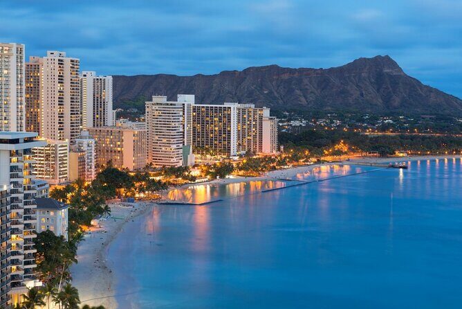 Private Transfer: Honolulu Airport HNL to Honolulu in Sedan Car - The Car Experience: Business Sedan, Clean and Disinfected