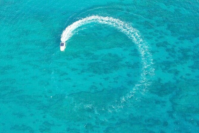 Private Waikiki Boat Charter – Create Your Own Ocean Experience - Private crew with real personality: Captain Dan and Stephanie