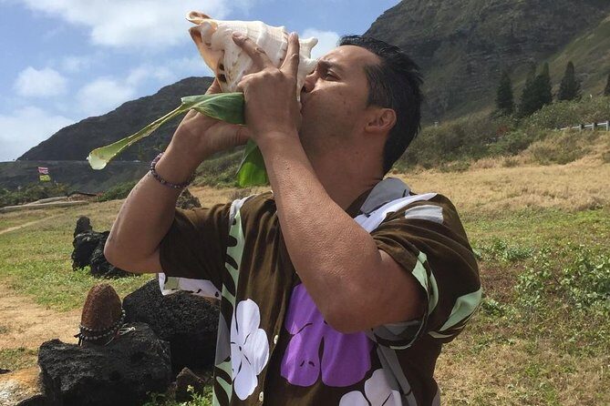 Secret Oahu Hawaii Culture Tour With A Local Guide - Makapu’u Beach: The Ka Iwi Coast and a Lighthouse Frame