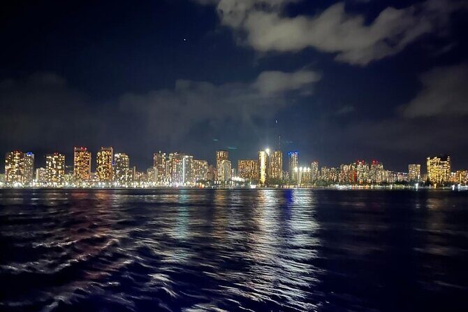 Sunset Cruise along Waikiki Coastline - The cruise route: Diamond Head, Waikiki beaches, and city lights at night