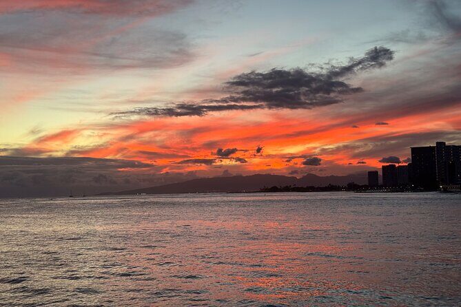 Sunset sail Aboard Manakai Catamaran - Stop-by-Stop Along Waikiki: Diamond Head to Fort DeRussy