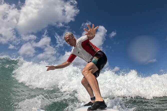 Surf Lessons get your Social Media video & photos you Surfing HI. - What Makes Their Teaching Style Different