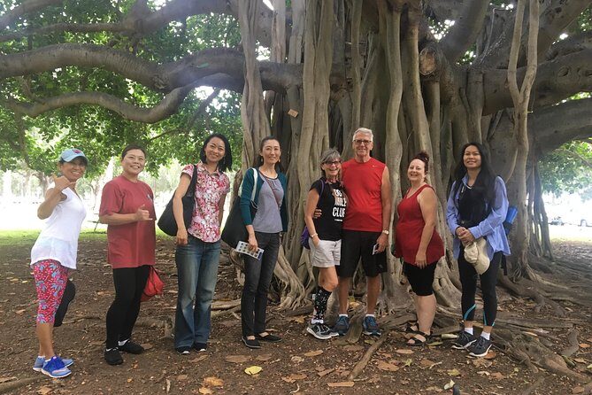 The East Waikiki Walking Tour - Meeting at Surfer on a Wave: timing and practical logistics