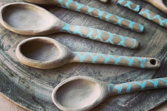 Two-hours handmade ceramic class, make your own souvenir Honolulu - Should You Book This Honolulu Ceramic Class?