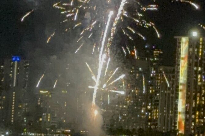 Waikiki Beach Catamaran Friday Night Fireworks Tour - Friday Fireworks Over Waikiki: The Real Point of This Sail