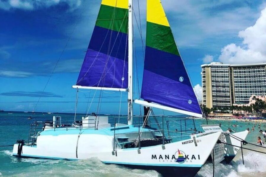 Waikiki Beach: Turtle Snorkeling and Sailing on Hāwea - Should you book this Turtle Canyon snorkeling on Hāwea?