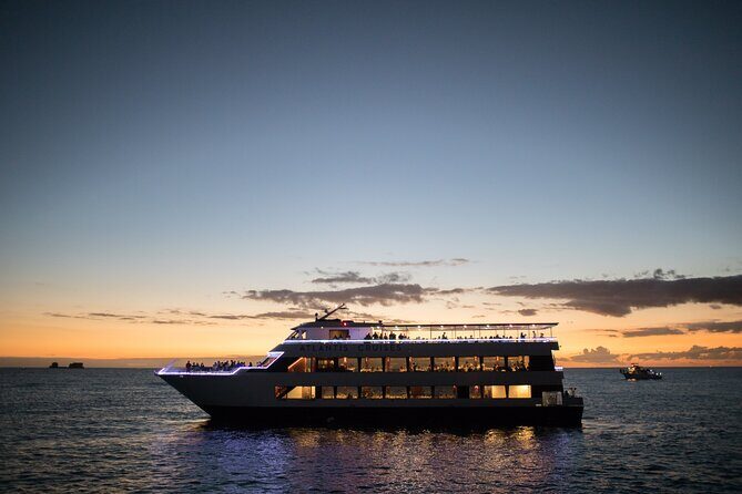 Waikiki Fireworks Cocktail Cruise - Getting to Aloha Tower (and why no transportation matters)