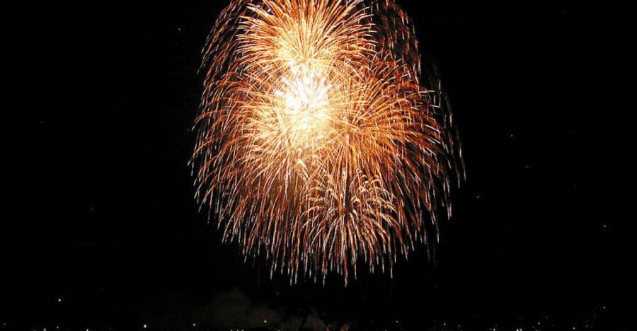Waikiki Friday Night Fireworks Sail - Drinks Included: The Premium Bar Advantage