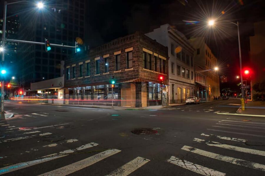 Waikiki Ghosts Boos and Booze Haunted Pub Crawl - The Duke Paoa Kahanamoku Statue and ESPACIO The Jewel of Waikiki